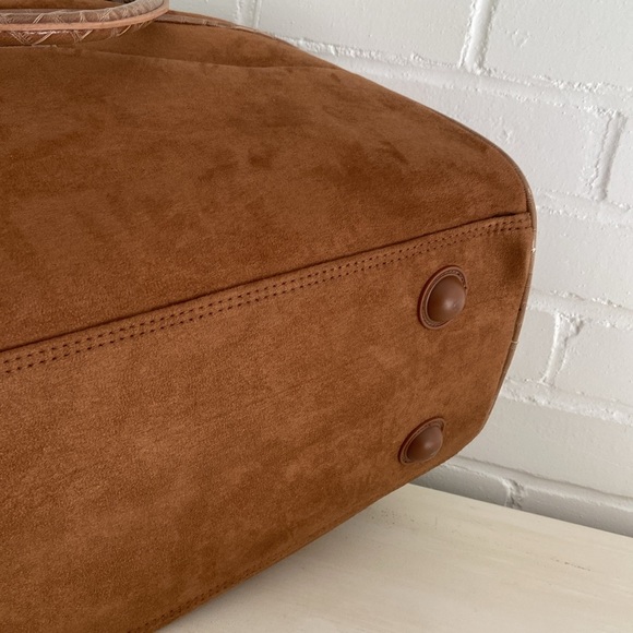 like new womens anne klein elegant brown duffle travel overnight bag - Picture 10 of 10